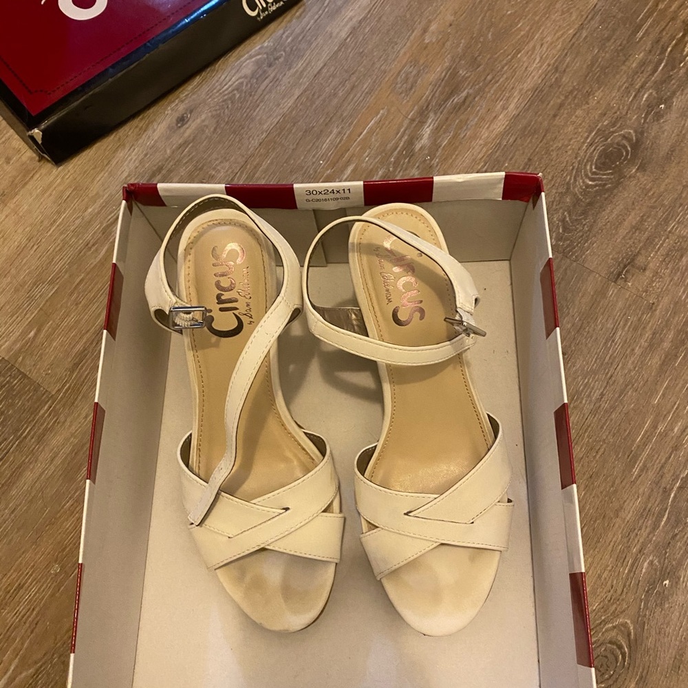 Wedges - Picture 2 of 4